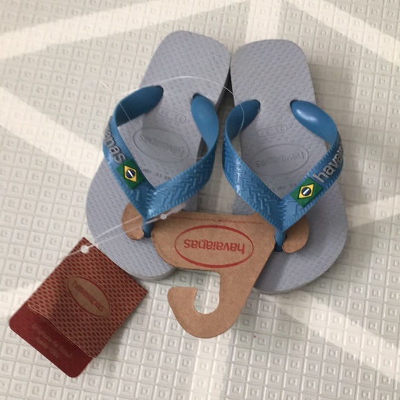 NWT HAVAIANAS kids size 9c ice grey slippers. - Picture 2 of 3